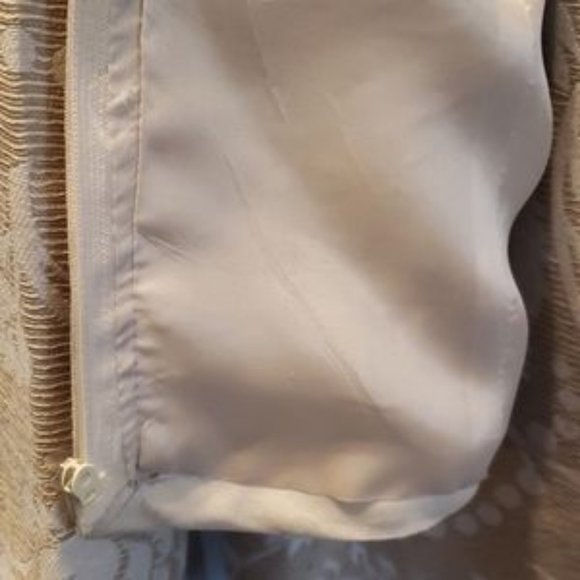 NEIMAN MARCUS EXCLUSIVE 2PC CRM SKIRT SUIT SZ 8 - Picture 6 of 8